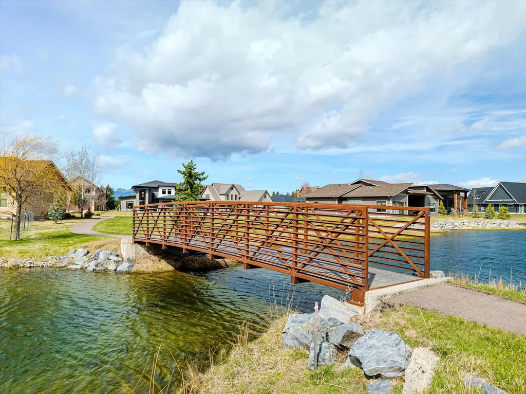 1114 Lake Pointe Drive Bigfork MT 59911