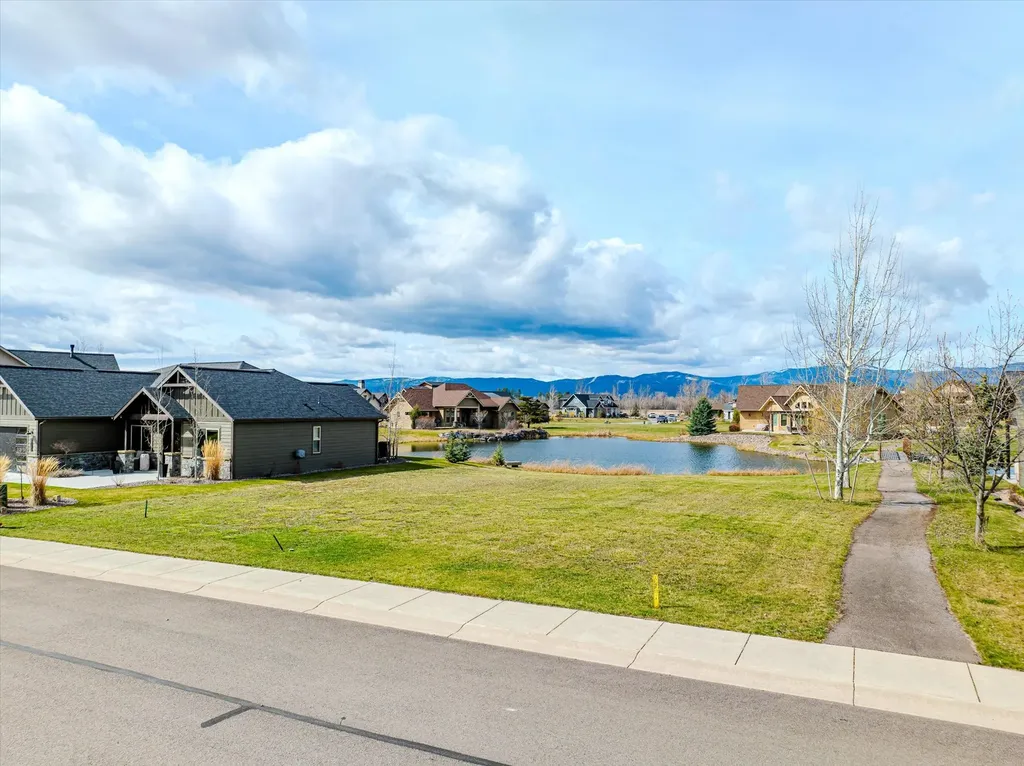 1114 Lake Pointe Drive Bigfork MT 59911