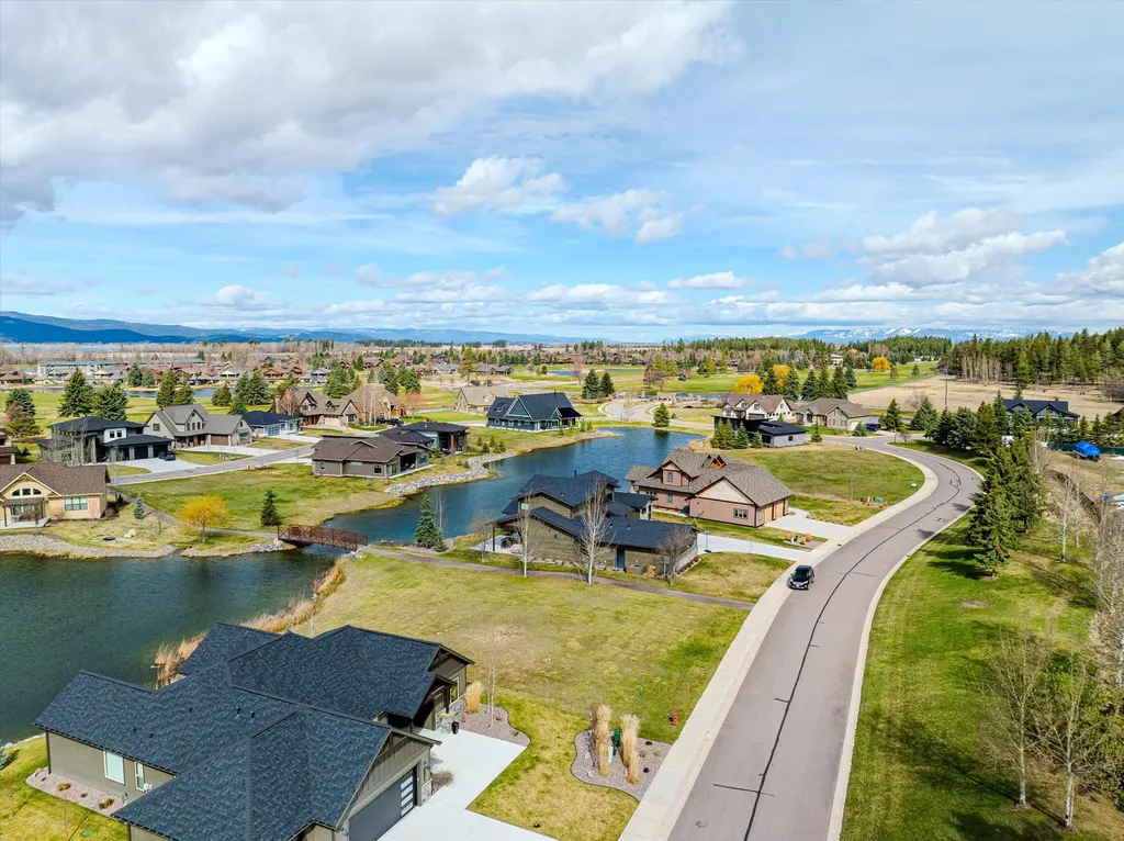 1114 Lake Pointe Drive Bigfork MT 59911