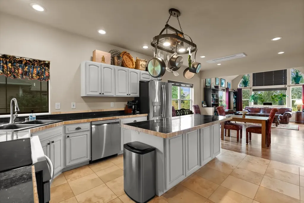 1232 Quail Ridge Drive Kalispell MT 59901