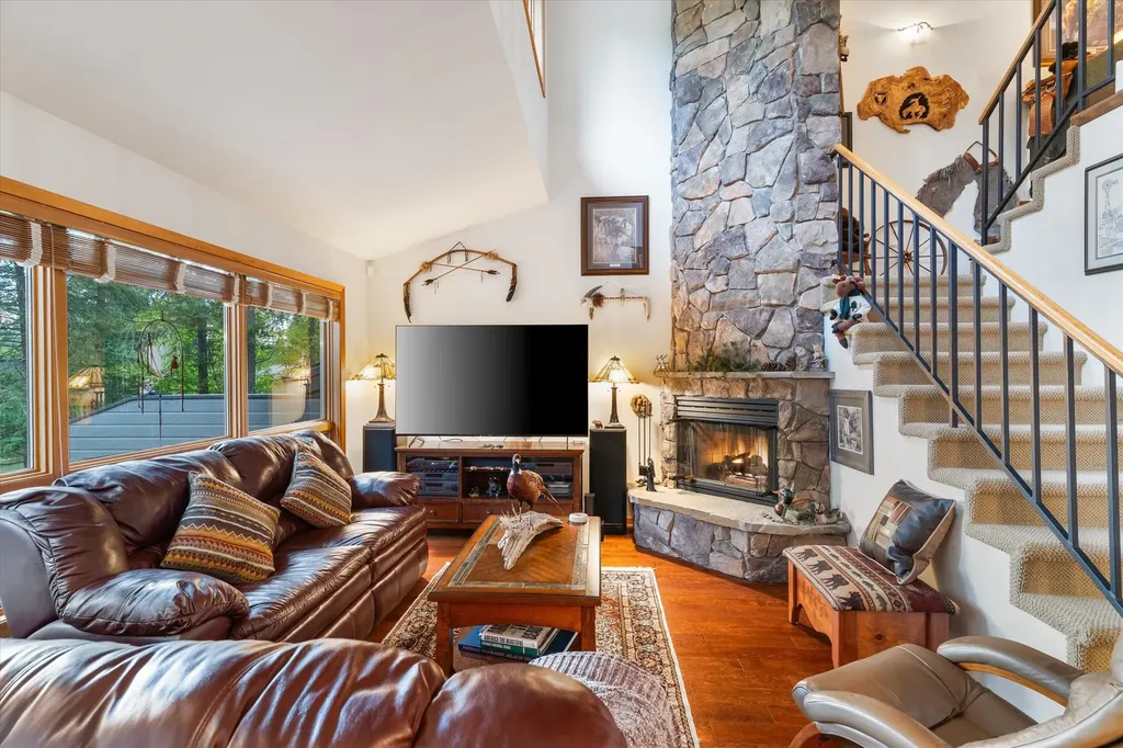 855 St. Andrews Drive Columbia Falls MT 59912