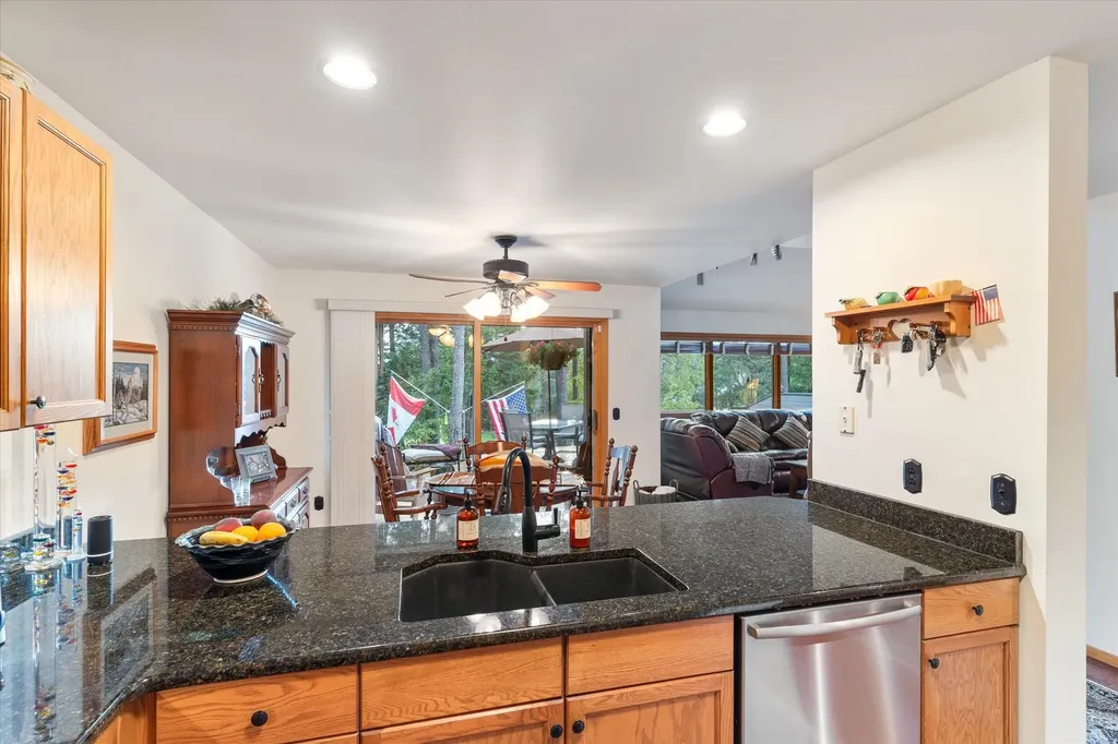 855 St. Andrews Drive Columbia Falls MT 59912