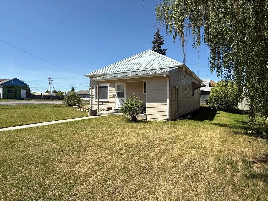 918 Fifth Street Deer Lodge MT 59722