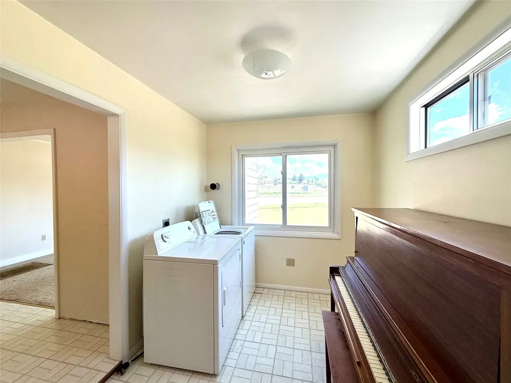 918 Fifth Street Deer Lodge MT 59722