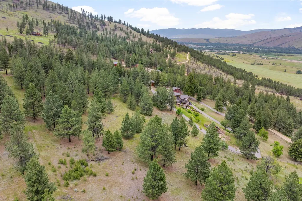 16485 Folsom Road Florence MT 59833