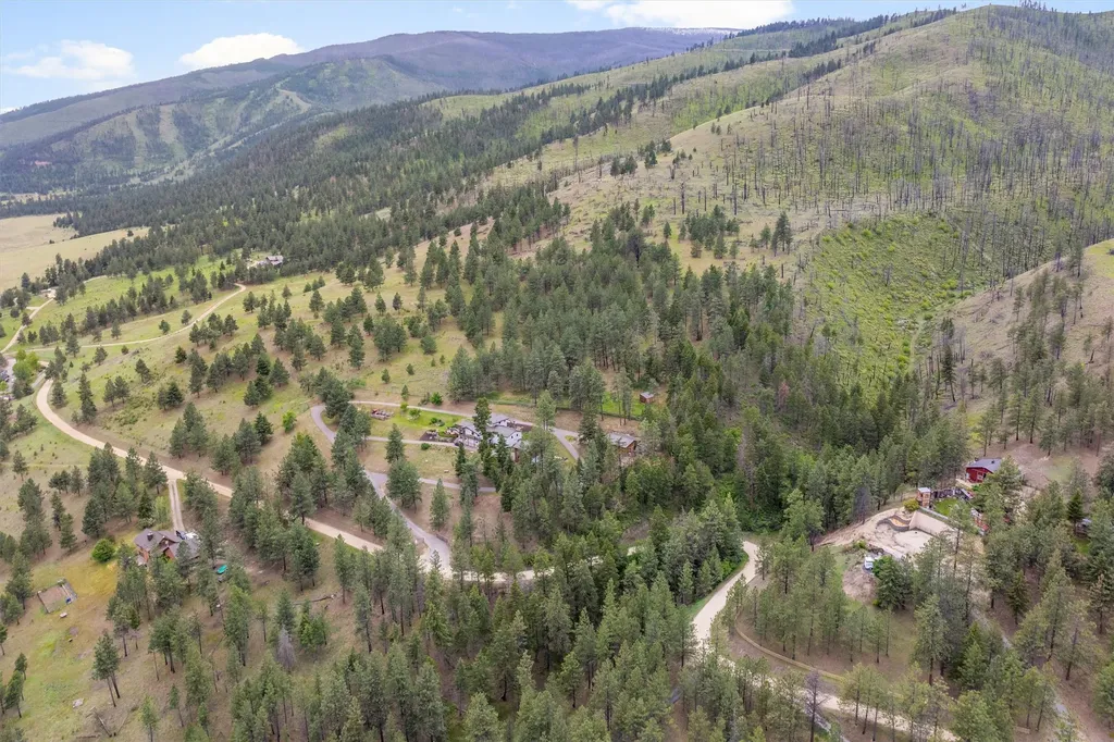 16485 Folsom Road Florence MT 59833