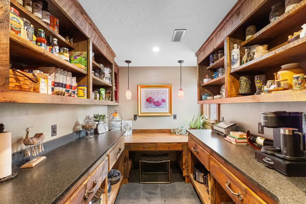 16485 Folsom Road Florence MT 59833