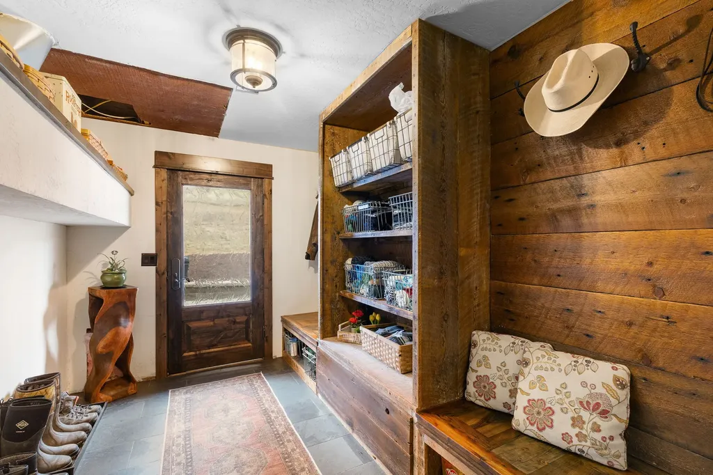16485 Folsom Road Florence MT 59833