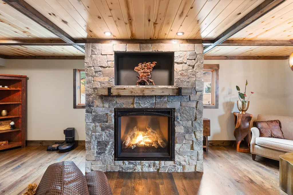 16485 Folsom Road Florence MT 59833