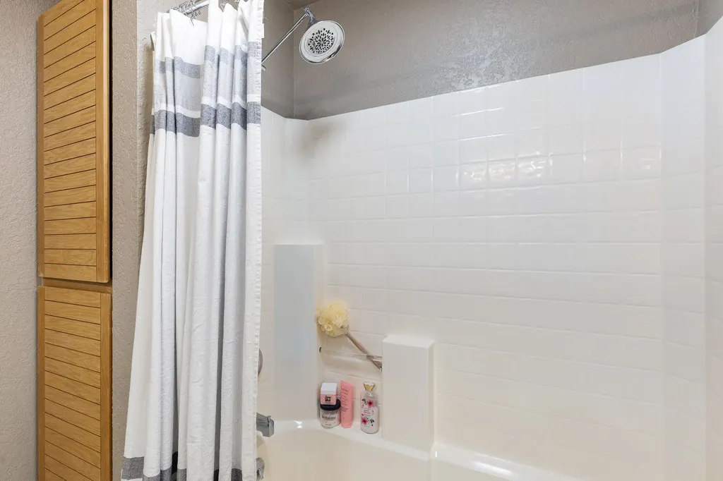 16485 Folsom Road Florence MT 59833