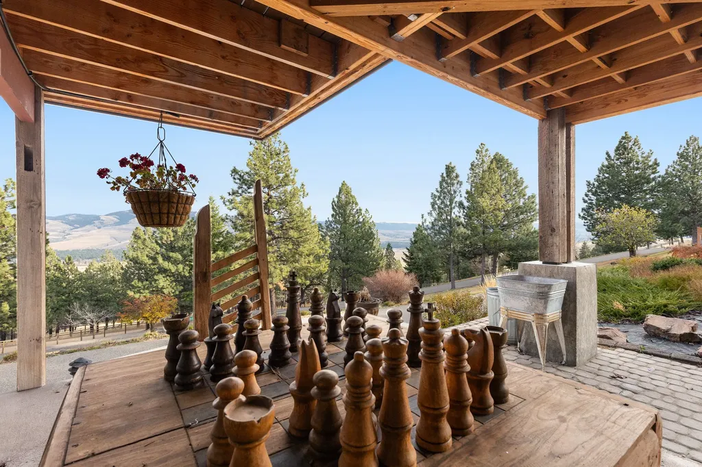 16485 Folsom Road Florence MT 59833