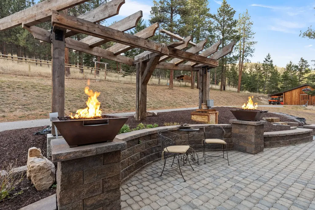 16485 Folsom Road Florence MT 59833