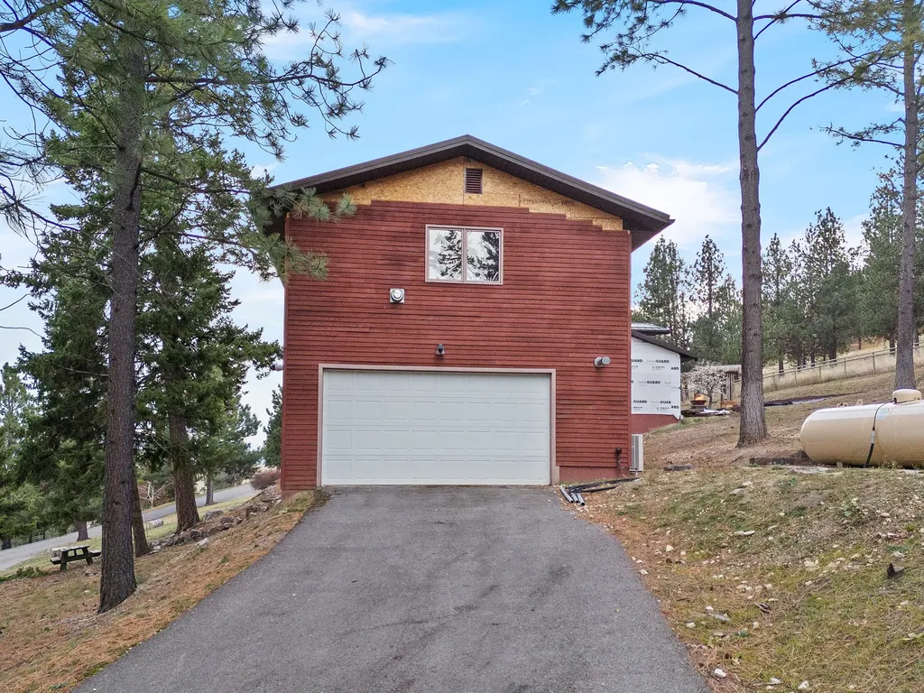16485 Folsom Road Florence MT 59833