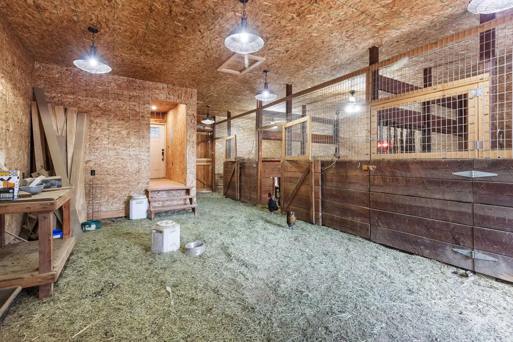 16485 Folsom Road Florence MT 59833