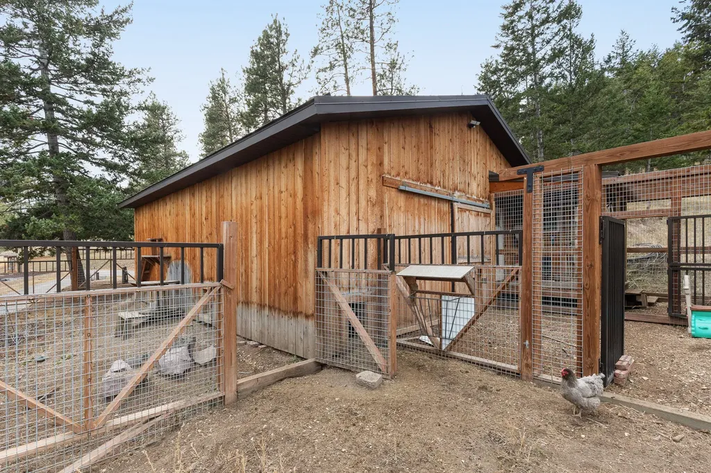16485 Folsom Road Florence MT 59833