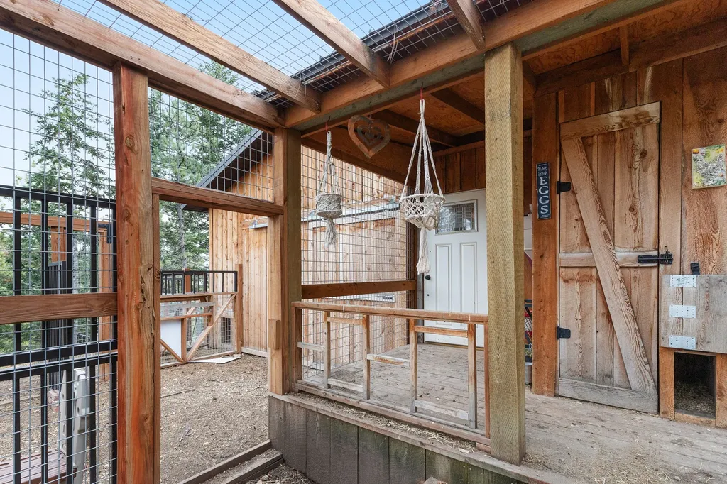 16485 Folsom Road Florence MT 59833