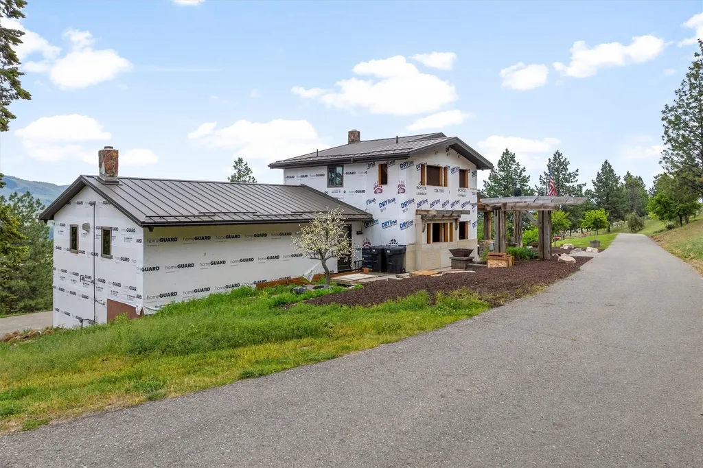 16485 Folsom Road Florence MT 59833