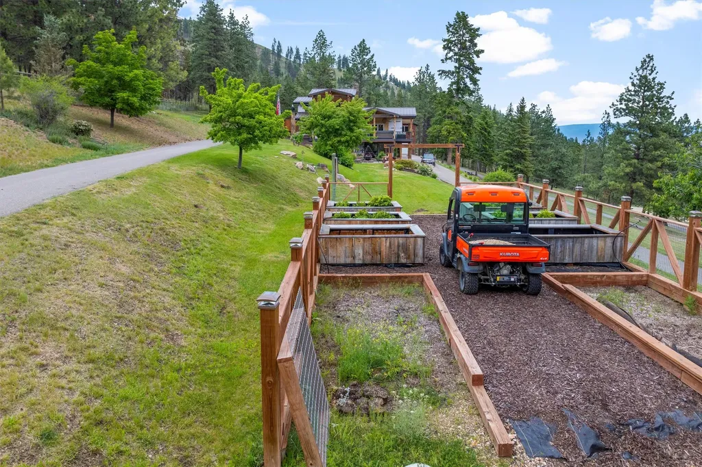 16485 Folsom Road Florence MT 59833