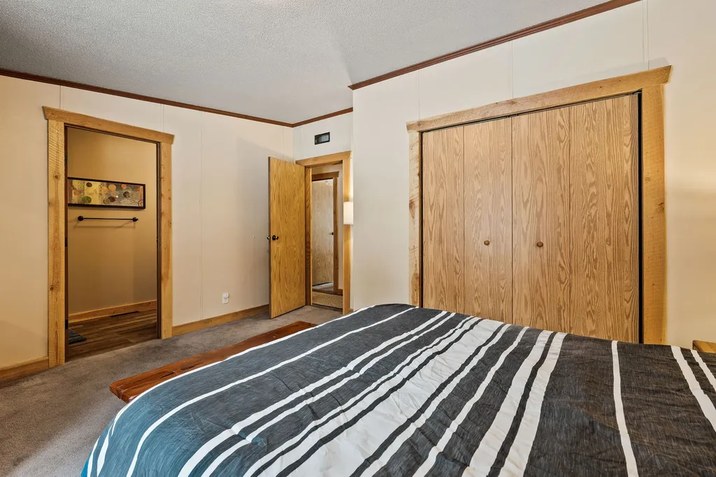 15633 North Fork Road Polebridge MT 59928