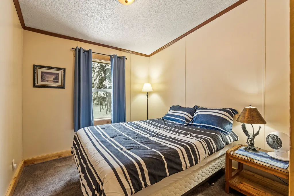 15633 North Fork Road Polebridge MT 59928