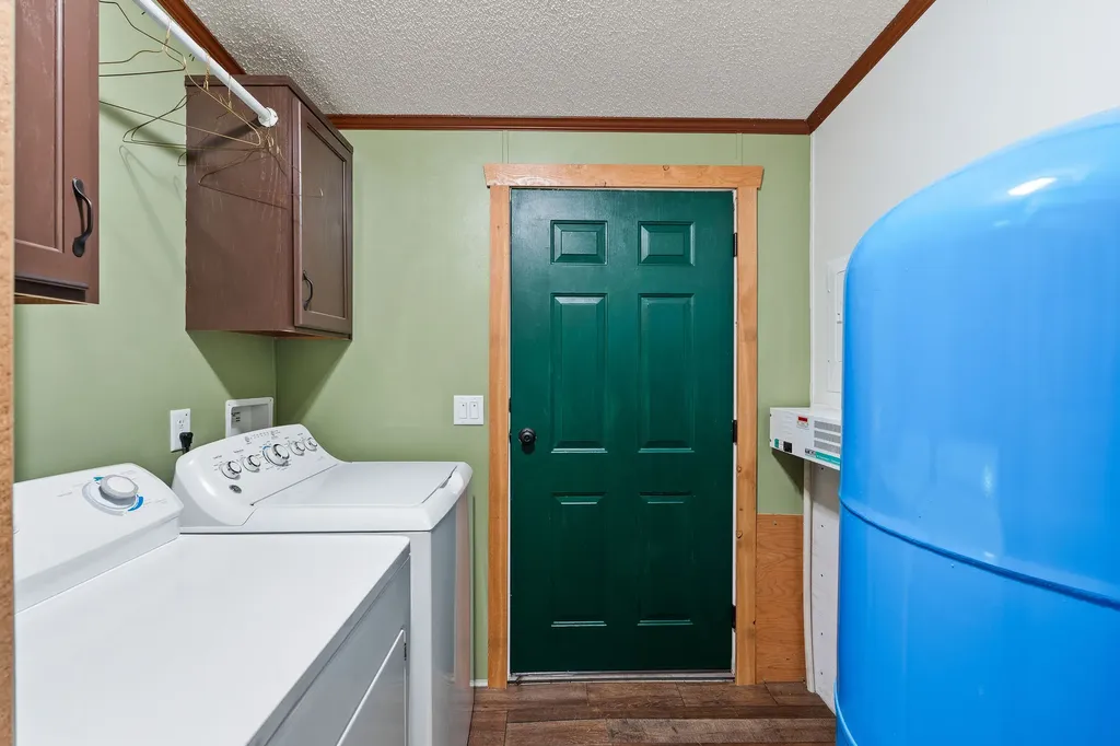 15633 North Fork Road Polebridge MT 59928
