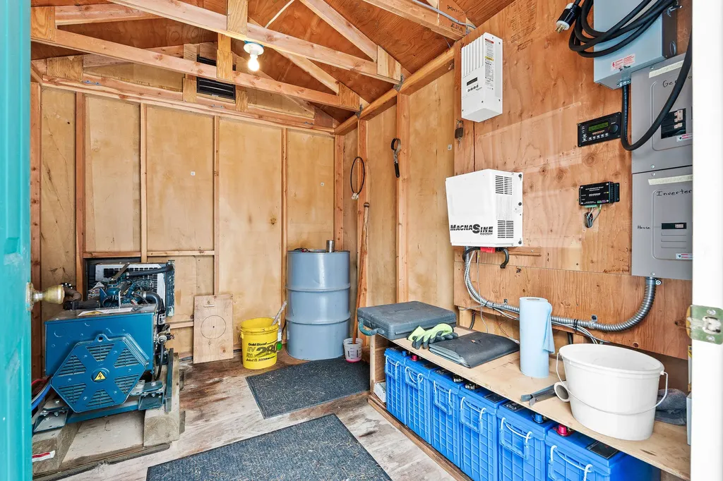 15633 North Fork Road Polebridge MT 59928