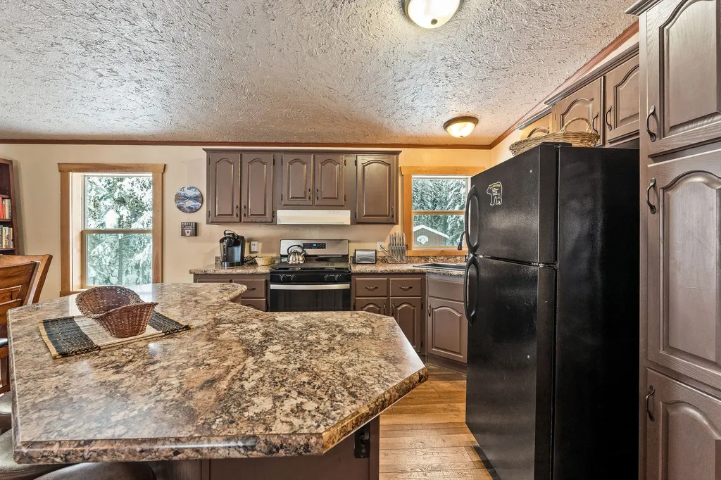 15633 North Fork Road Polebridge MT 59928