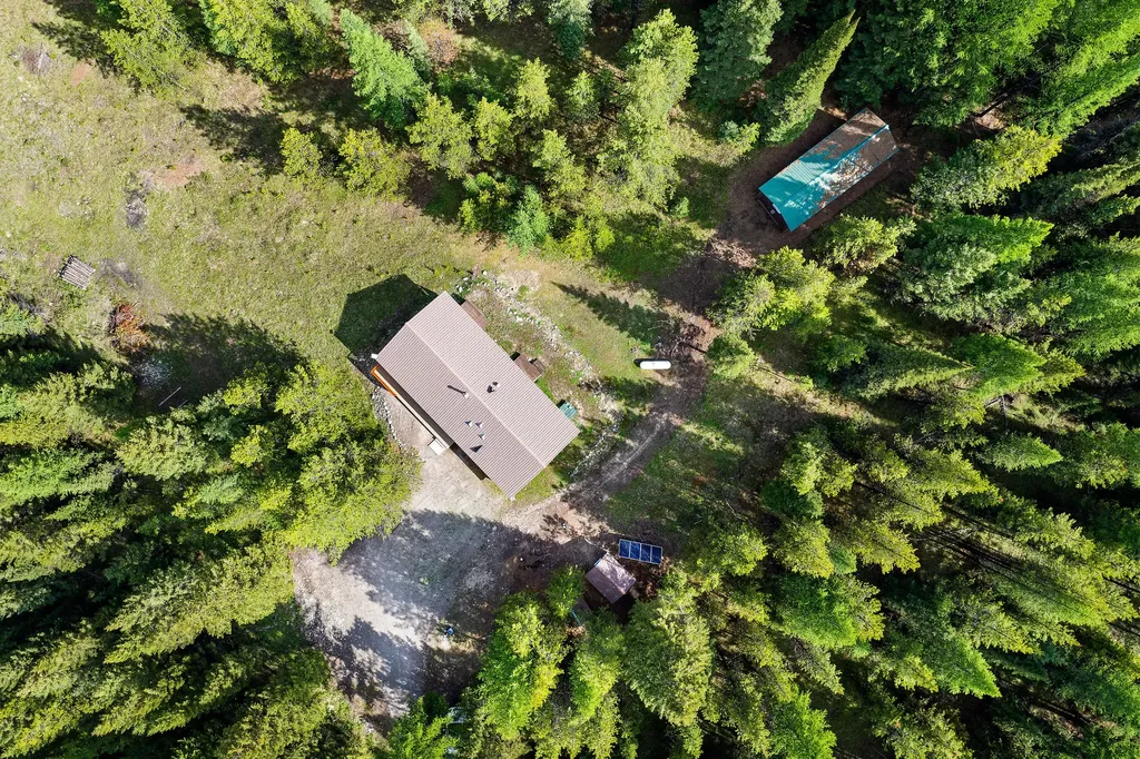15633 North Fork Road Polebridge MT 59928