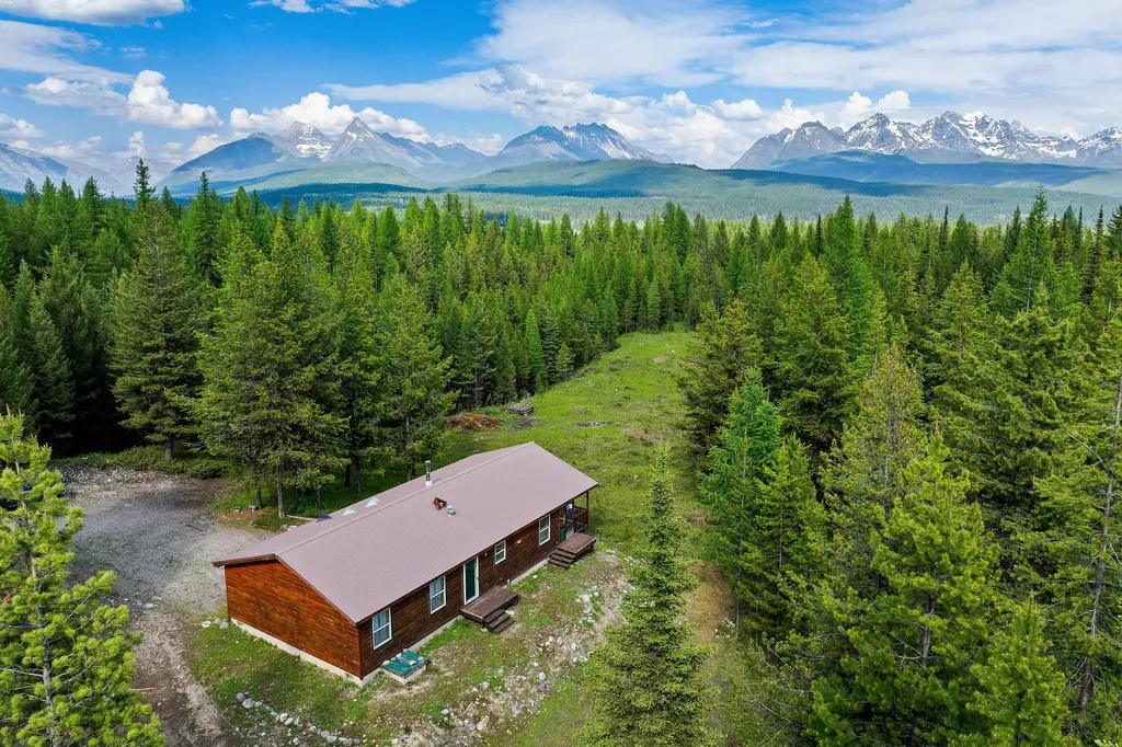 15633 North Fork Road Polebridge MT 59928