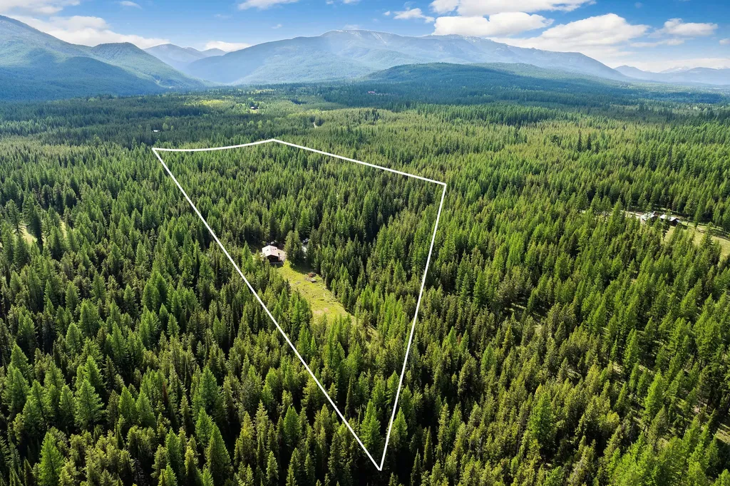15633 North Fork Road Polebridge MT 59928