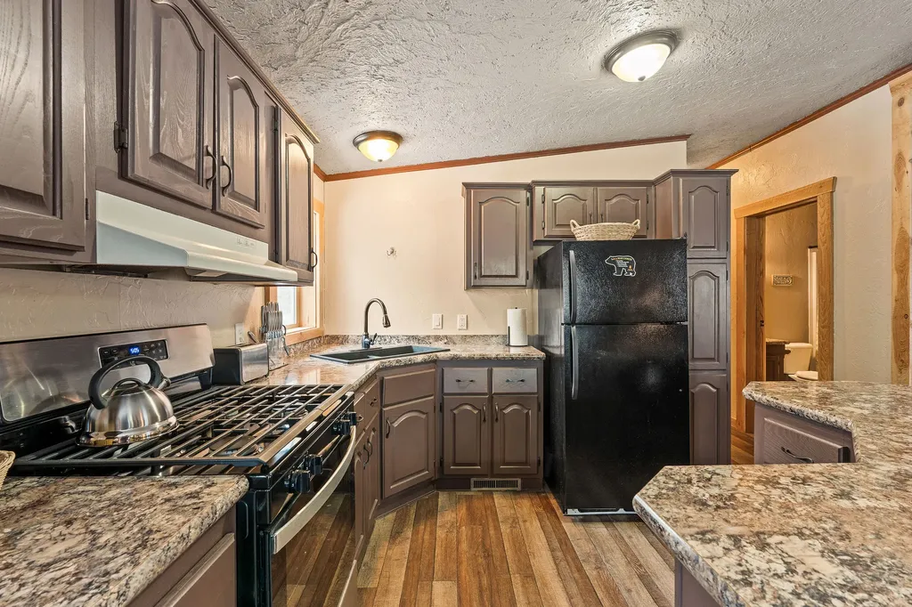 15633 North Fork Road Polebridge MT 59928