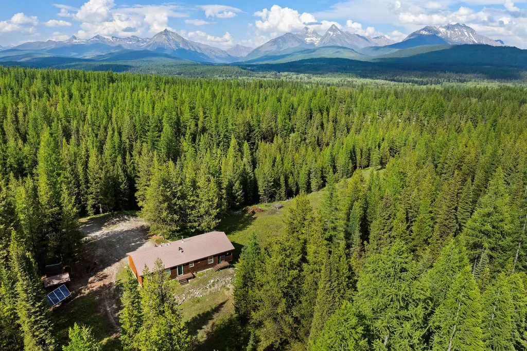 15633 North Fork Road Polebridge MT 59928