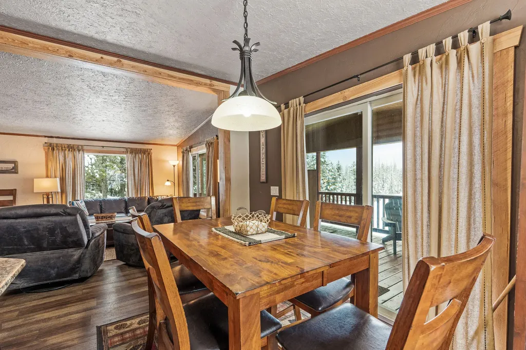 15633 North Fork Road Polebridge MT 59928