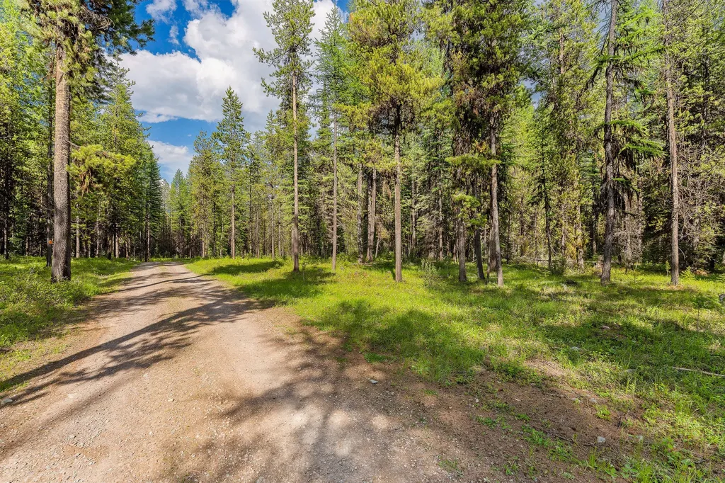 15633 North Fork Road Polebridge MT 59928