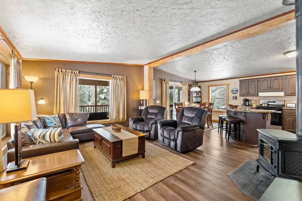 15633 North Fork Road Polebridge MT 59928