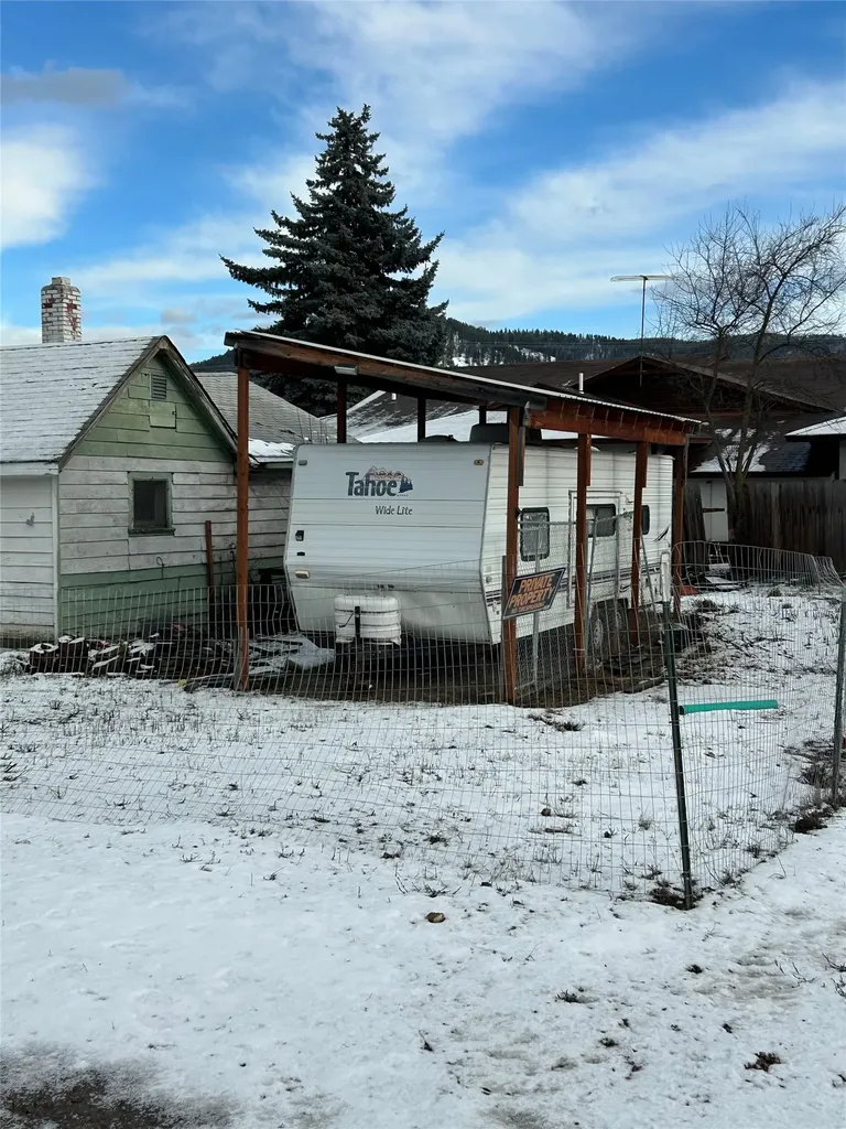 203 E 2nd Street Libby MT 59923