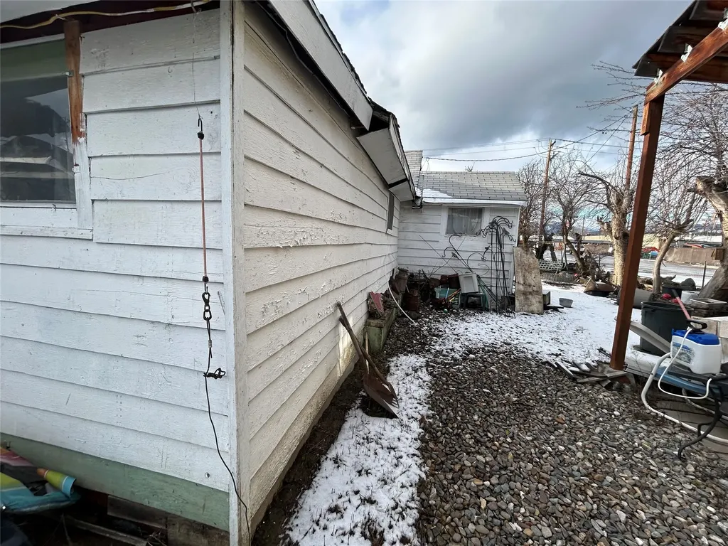 203 E 2nd Street Libby MT 59923