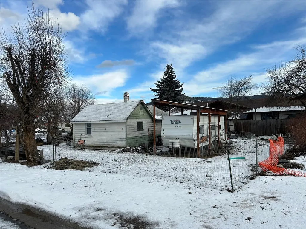 203 E 2nd Street Libby MT 59923
