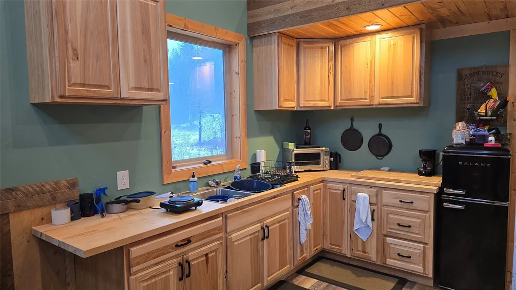 326 River View Drive Troy MT 59935