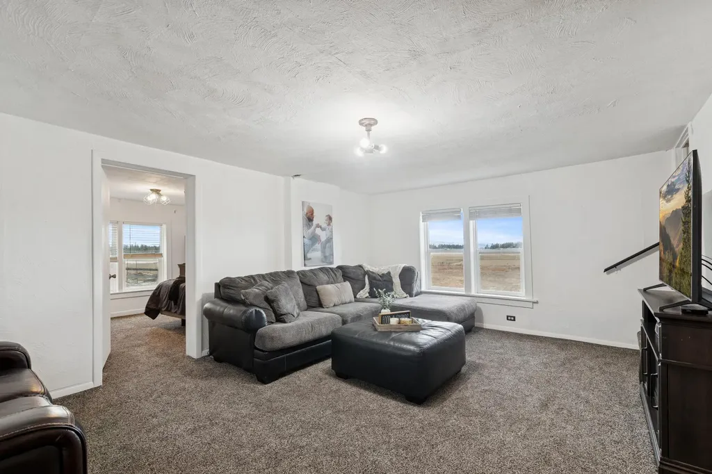 5464 Mt Highway 35 Kalispell MT 59901