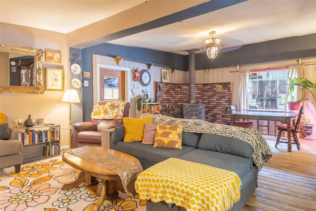 15310 Lolo Creek Road Lolo MT 59847