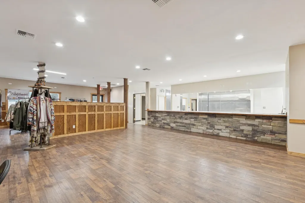 657 Us Highway 93 N Eureka MT 59917