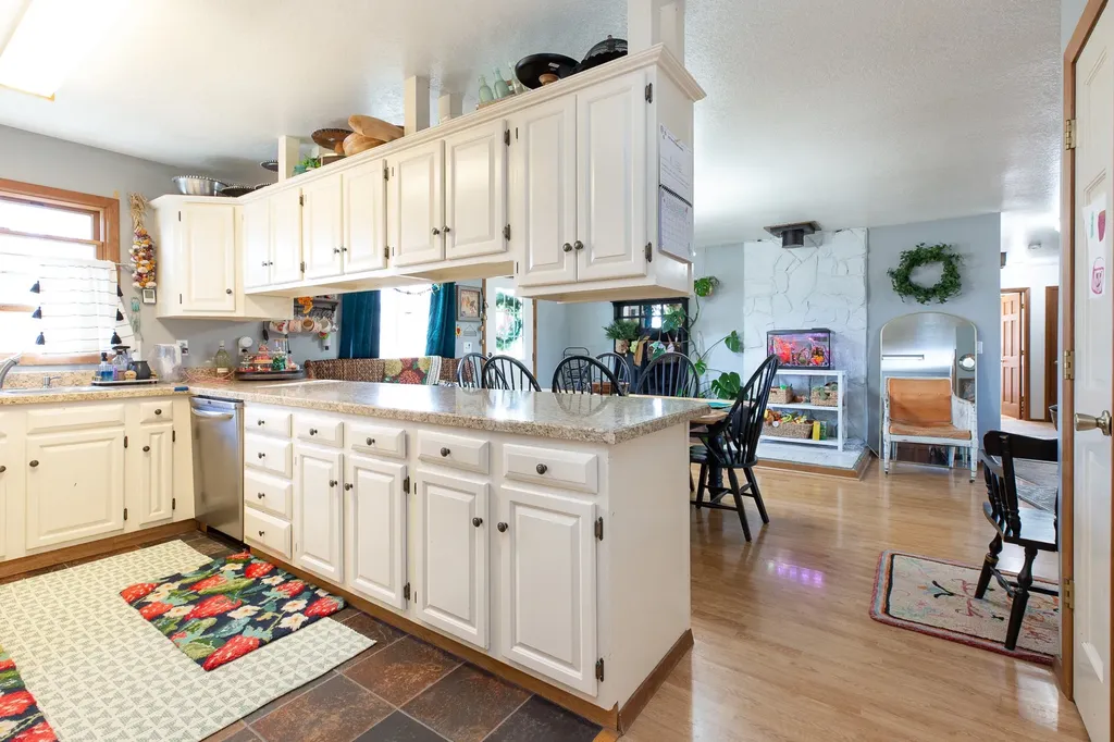 904 S Shoshone Loop Hamilton MT 59840