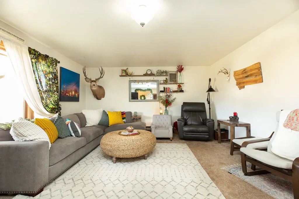 904 S Shoshone Loop Hamilton MT 59840