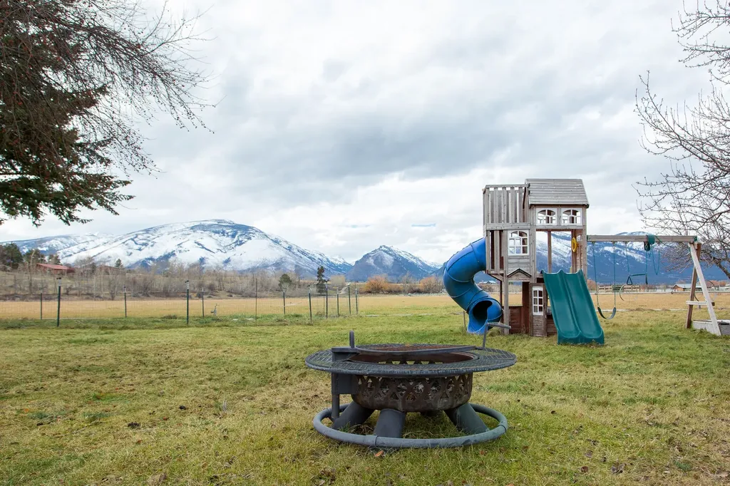 904 S Shoshone Loop Hamilton MT 59840