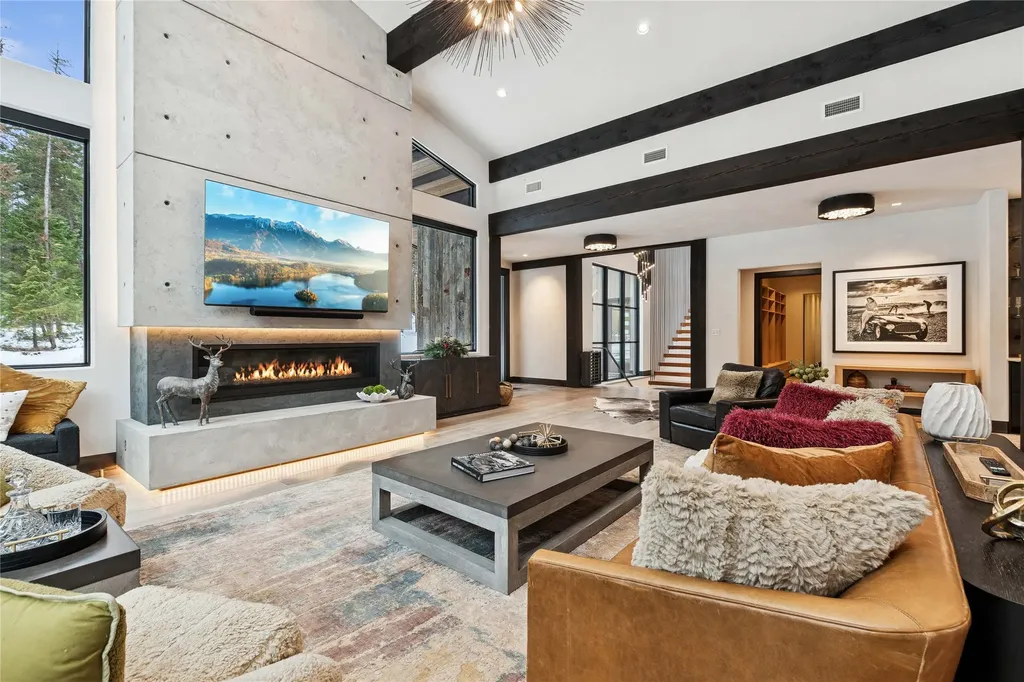 121 Whitefish Forest Loop Whitefish MT 59937