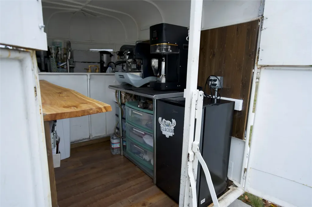 Nhn Glacier Grinds Coffee Kalispell MT 59901