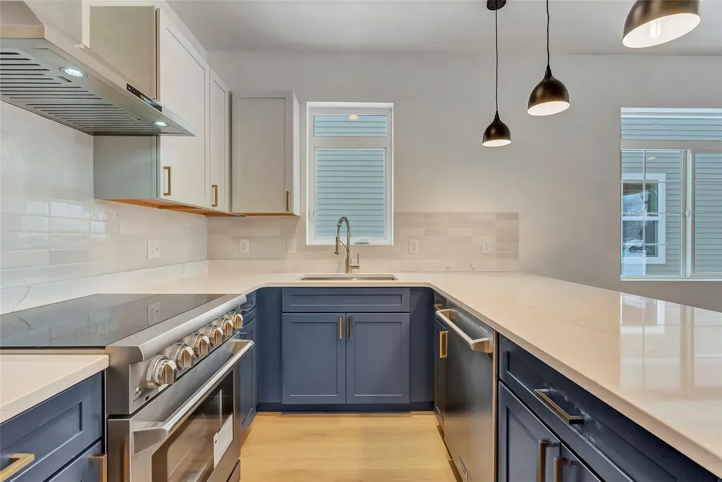 722, 724, 728, 730, 732 Rollins Street Missoula MT 59801
