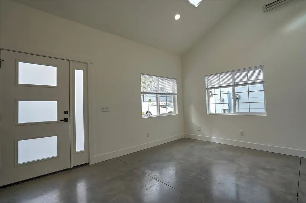 722, 724, 728, 730, 732 Rollins Street Missoula MT 59801