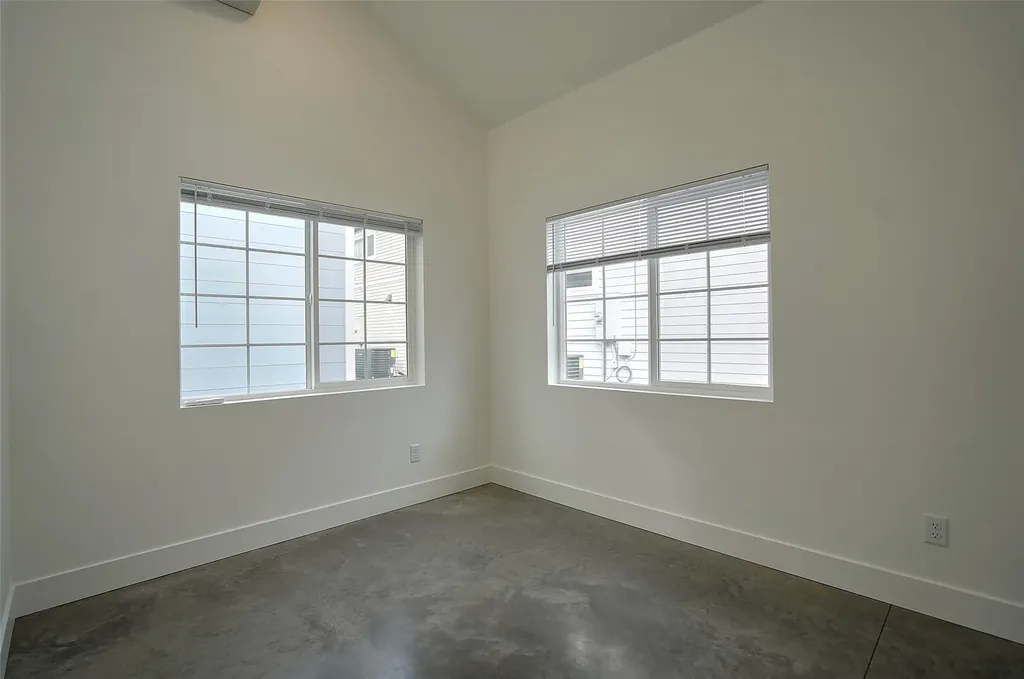 722, 724, 728, 730, 732 Rollins Street Missoula MT 59801